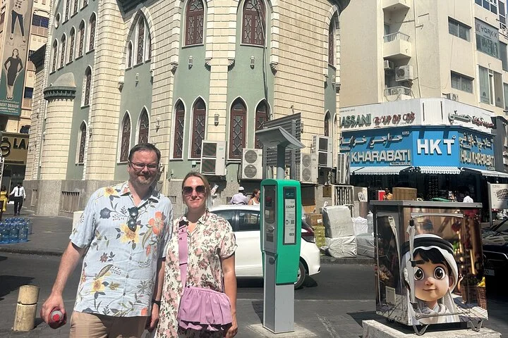 Dubai Old Town Walking Tour with Abra & Traditional Souks