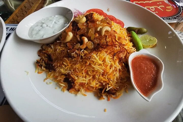 Dubai Old Town Walking Tour with Street Food Tastings