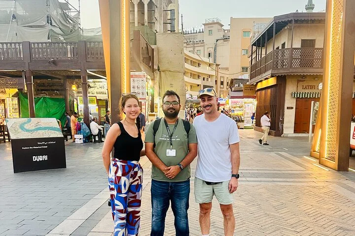 Dubai Old Town Walking Tour with Street Food Tastings