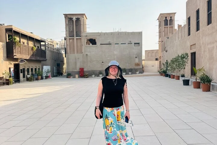 Dubai Old Town Walking Tour with Street Food Tastings