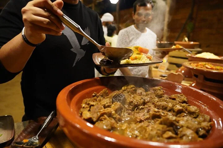 Dubai Premium Red Dunes Safari, Camels & 5* BBQ at Al Khayma Camp