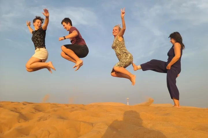 Dubai Private 4x4 Desert Safari with Traditional Dinner Options
