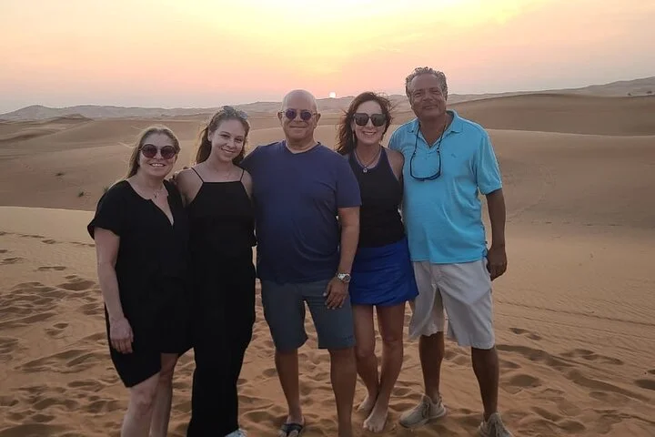 Dubai Private 4x4 Desert Safari with Traditional Dinner Options