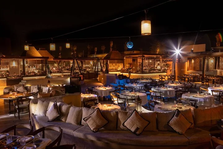 Dubai Private 4x4 Desert Safari with Traditional Dinner Options