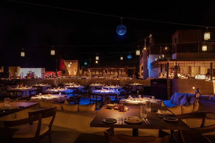 Dubai Private 4x4 Desert Safari with Traditional Dinner Options