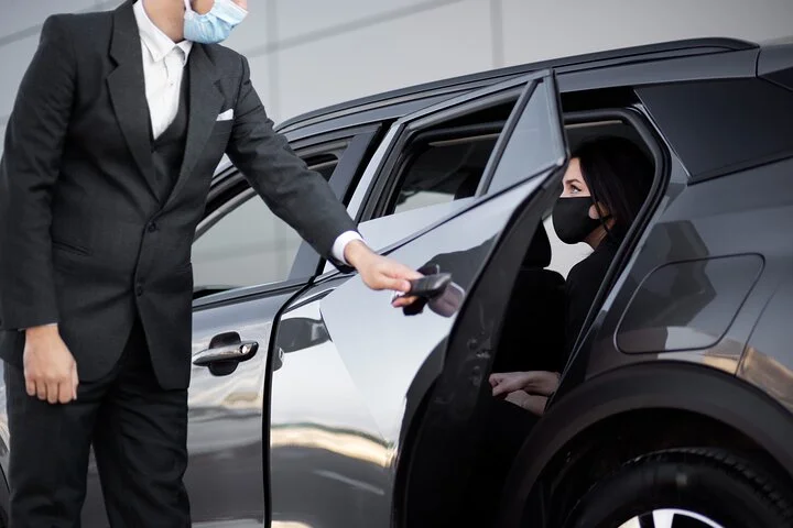 Dubai: Private Airport Transfer to Hotel
