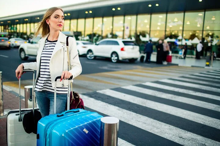 Dubai: Private Airport Transfer to Hotel