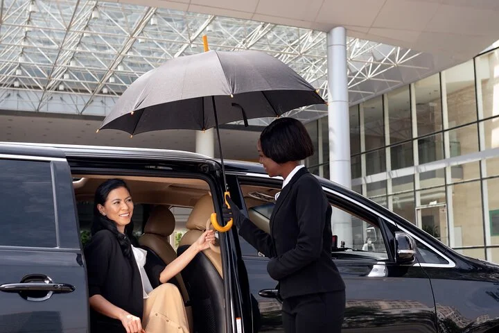 Dubai: Private Airport Transfer to Hotel