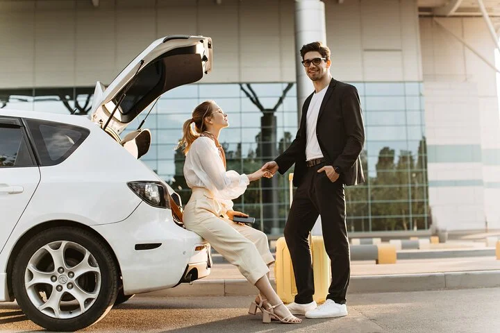 Dubai: Private Airport Transfer to Hotel