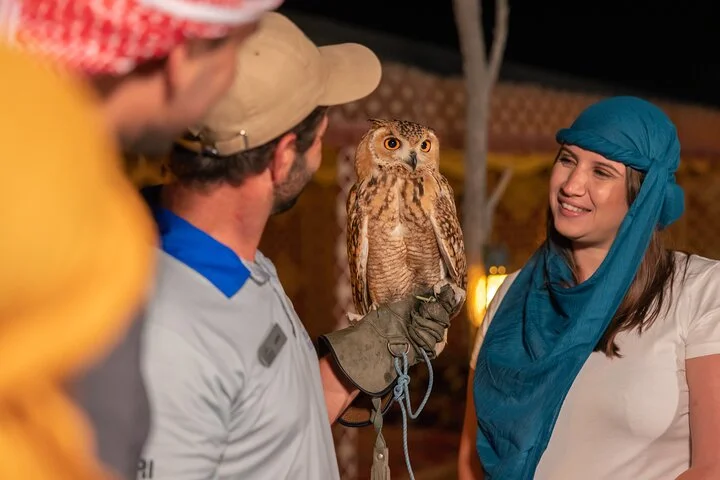 Dubai: Private Night Vintage Land Rover Safari and Astronomy