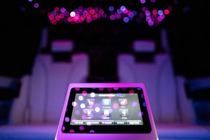 Dubai Private Transfer in VAN Maybach Edition