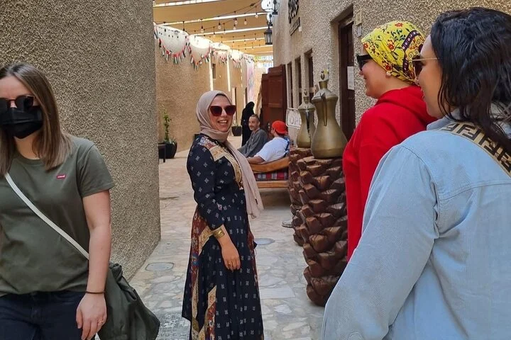 Dubai Private walking Tour Highlights & Hidden Gems
