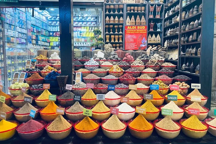 Dubai Private walking Tour Highlights & Hidden Gems