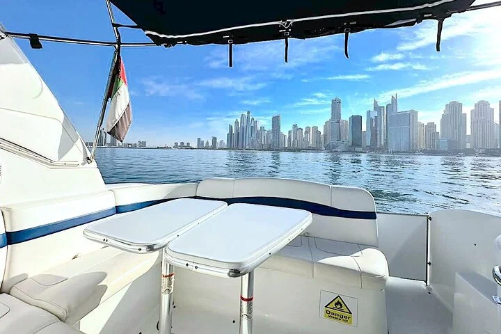 Dubai: Private Yacht Cruise on a 34 Ft Yacht