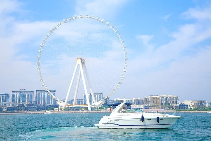 Dubai: Private Yacht Cruise on a 34 Ft Yacht