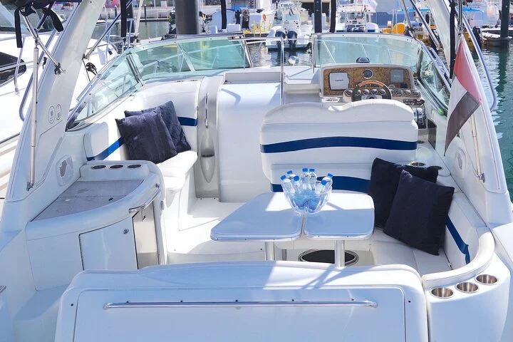 Dubai: Private Yacht Cruise on a 34 Ft Yacht