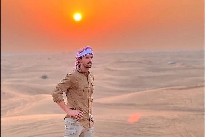 Dubai Red Desert Safari on Private 4x4, Sand Boarding, Camel 4hrs