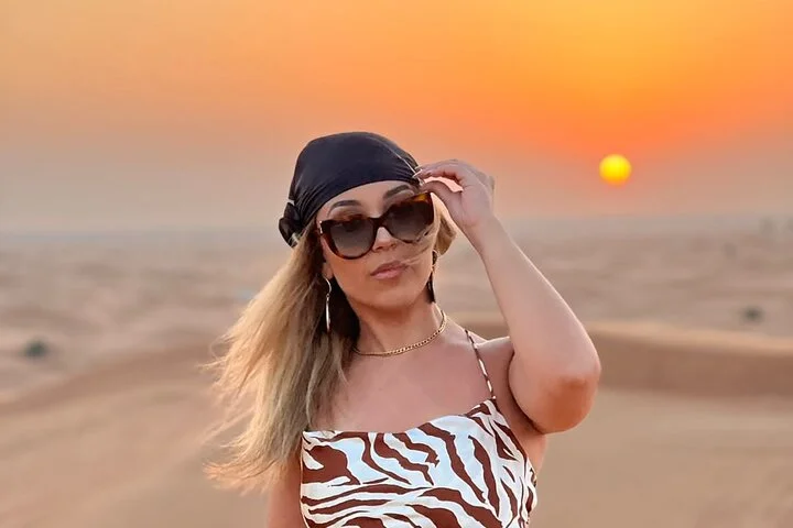 Dubai Red Desert Safari on Private 4x4, Sand Boarding, Camel 4hrs