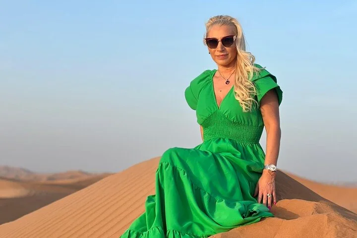 Dubai Red Desert Safari on Private 4x4, Sand Boarding, Camel 4hrs