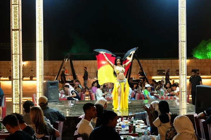 Dubai Red Dune Desert Safari With Buffet Dinner