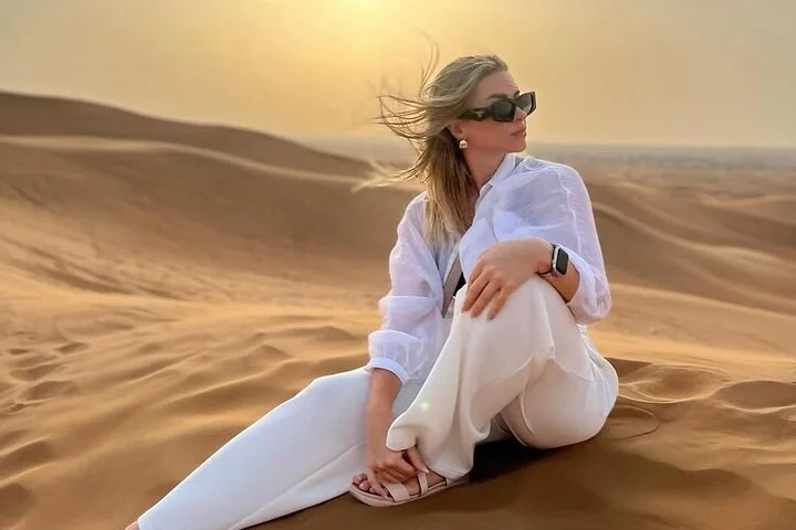 Dubai Red Dune Desert Safari with Dinner, Live show and much more