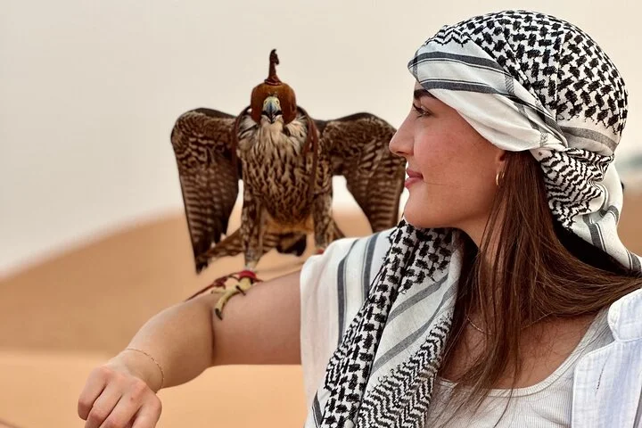 Dubai: Red Dunes, Sandsurf, Camel Ride, BBQ Dinner at Desert Camp