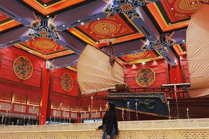 Dubai: Shopping Tour to Ibn Battuta Mall