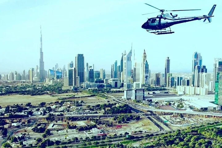 Dubai: Sightseeing from the Sky – Helicopter Tour 17 Minutes