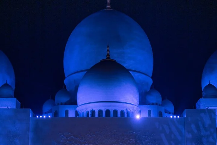 Dubai to Abu Dhabi Private Tour with Grand Mosque and Louvre