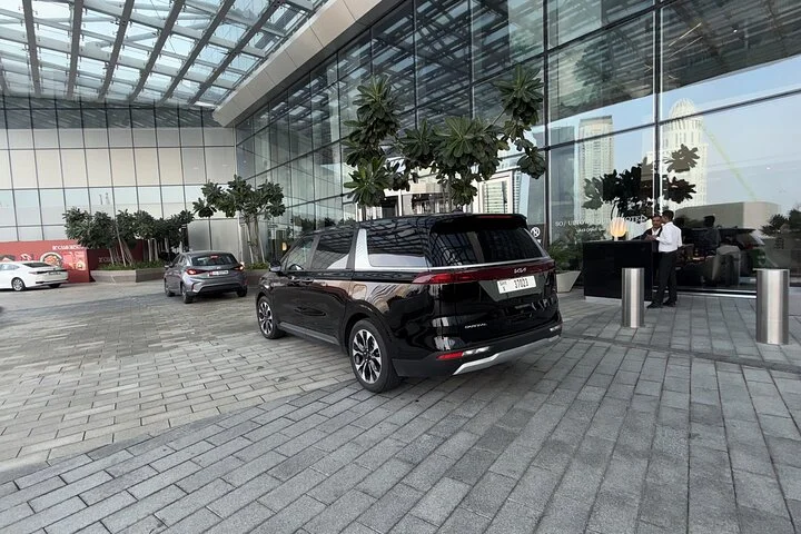 Dubai to Abu Dhabi Private Transfer – One Way & Return