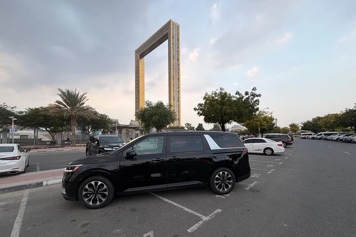 Dubai to Abu Dhabi Private Transfer – One Way & Return