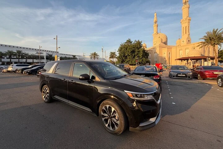 Dubai to Abu Dhabi Private Transfer – One Way & Return