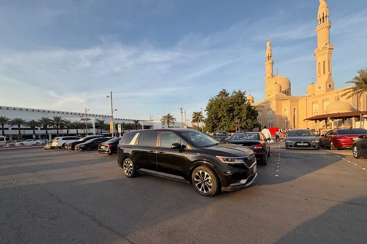 Dubai to Abu Dhabi Private Transfer – One Way & Return