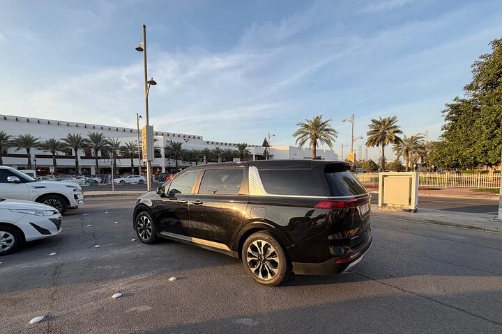 Dubai to Abu Dhabi Private Transfer – One Way & Return