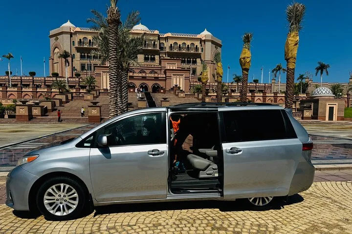 Dubai to Abu Dhabi Private Transfer – One Way & Return