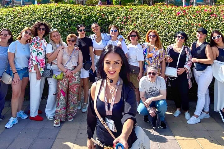 Dubai With Diana - Private Tours and Experiences