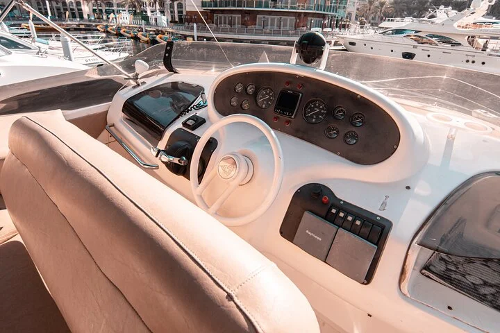 Dubai Yacht Rental - Book 58 ft Private Yacht up to 28 persons