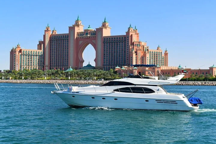 Dubai Yacht Rental - Book 58 ft Private Yacht up to 28 persons