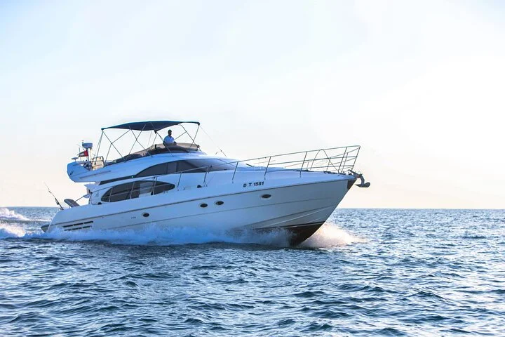 Dubai Yacht Rental - Book 58 ft Private Yacht up to 28 persons