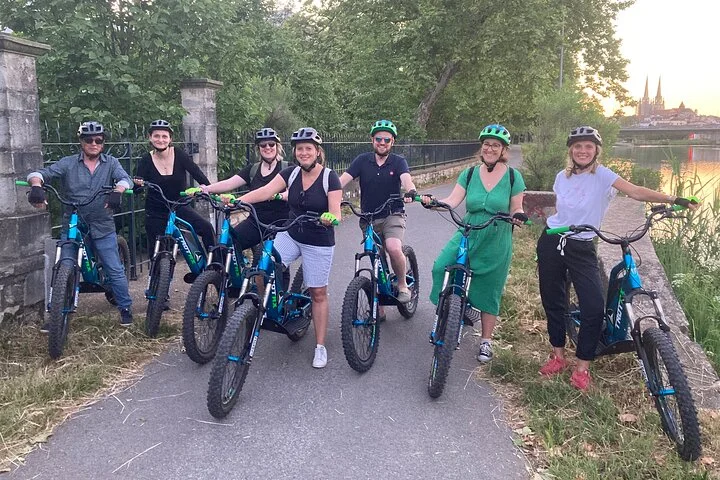 Electric Scooter Excursion with Tapas Aperitif