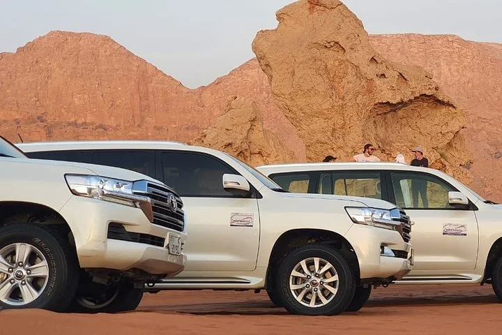 Evening Desert Safari with Bbq Dinner and Entertainment