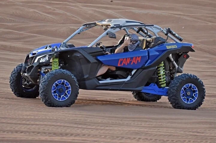 Evening Desert Safari With Live Shows and BBQ Dinner