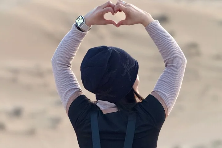 Evening Desert Safari With Live Shows and BBQ Dinner