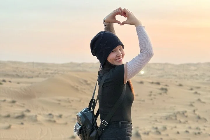 Evening Desert Safari With Live Shows and BBQ Dinner