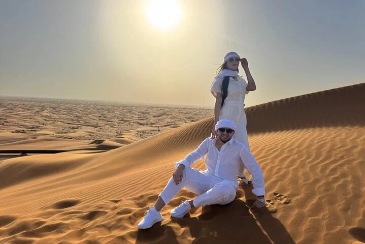 Evening Desert Safari With Live Shows and BBQ Dinner