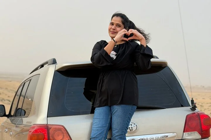 Evening Desert Safari With Live Shows and BBQ Dinner