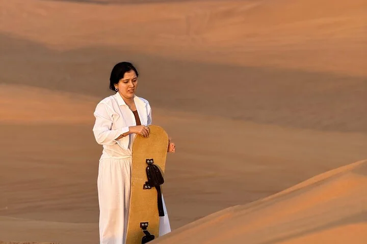 Evening Desert Safari With Live Shows and BBQ Dinner