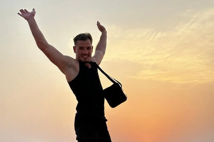 Evening Red Dunes Desert Safari BBQ & Shows & Camel Ride & Falcon