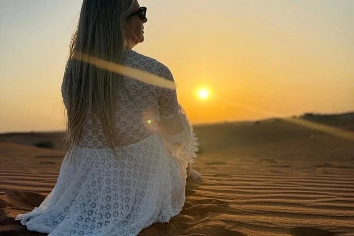 Evening Red Dunes Desert Safari BBQ & Shows & Camel Ride & Falcon