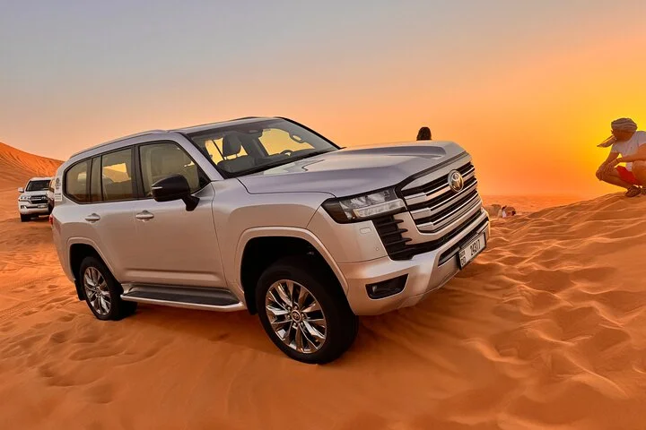 Evening Red Dunes Desert Safari BBQ & Shows & Camel Ride & Falcon